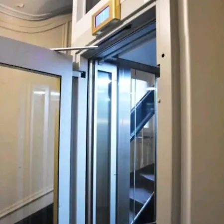 Place Maubert Vue Calme Clair Lift Ac